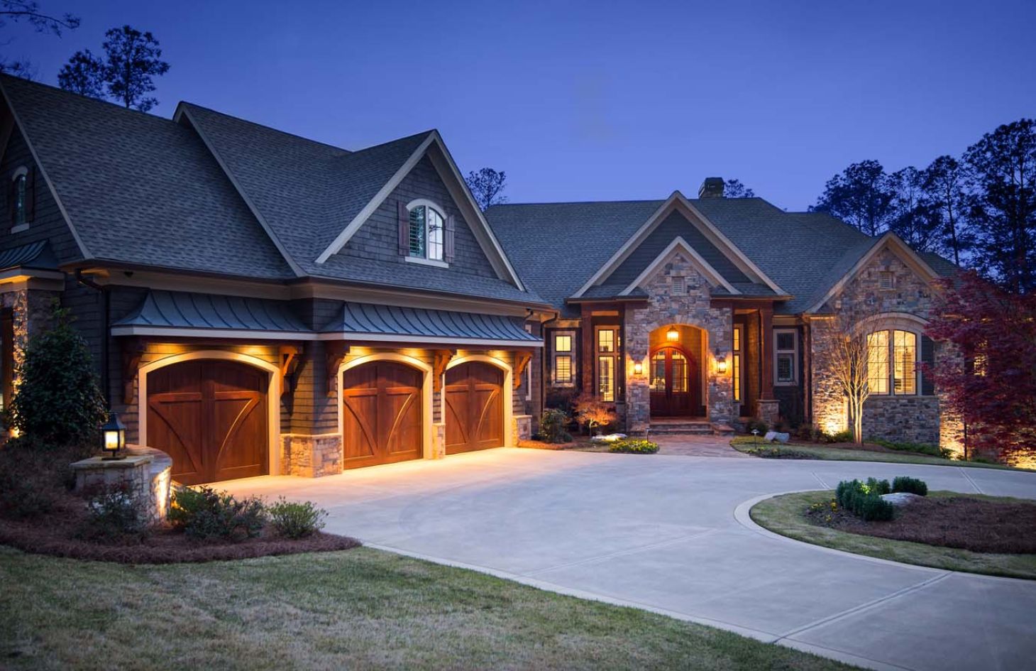 shot of patio outdoor with wooden accents and tv on wall